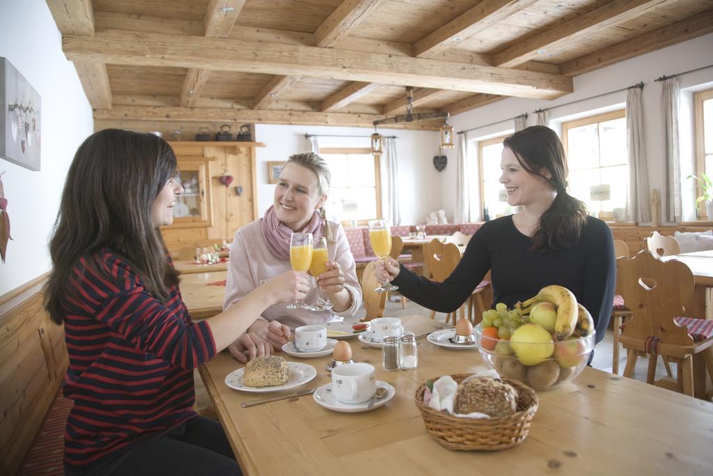 Beim Nuihausa Reit im Winkl Bagian luar foto